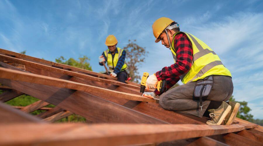 Professional Flat Roofing Installation services in Damon, TX